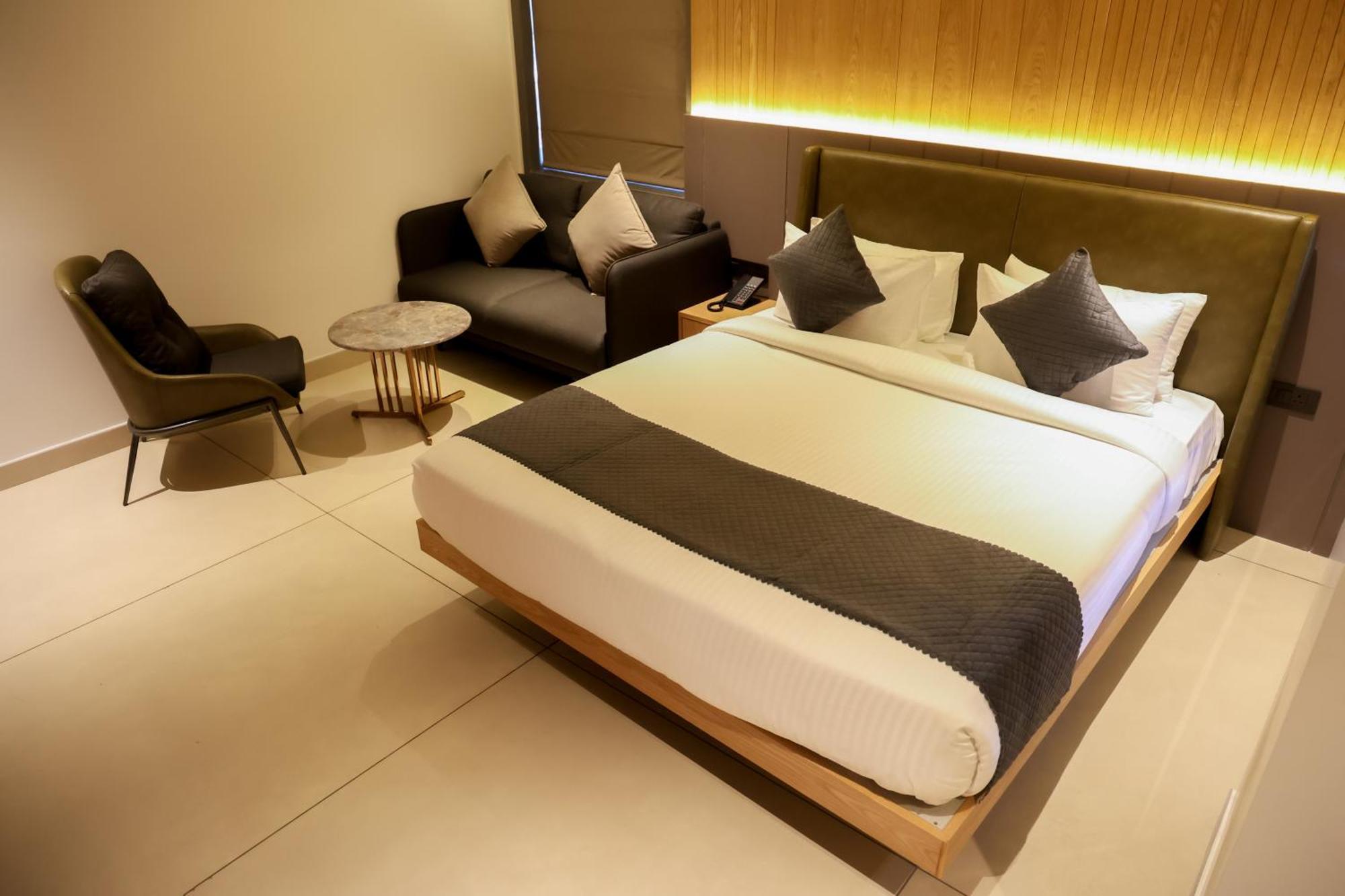Raga - A Boutique Hotel Belgaum Dış mekan fotoğraf